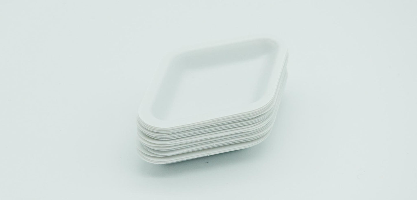 Weighing boats (25x)