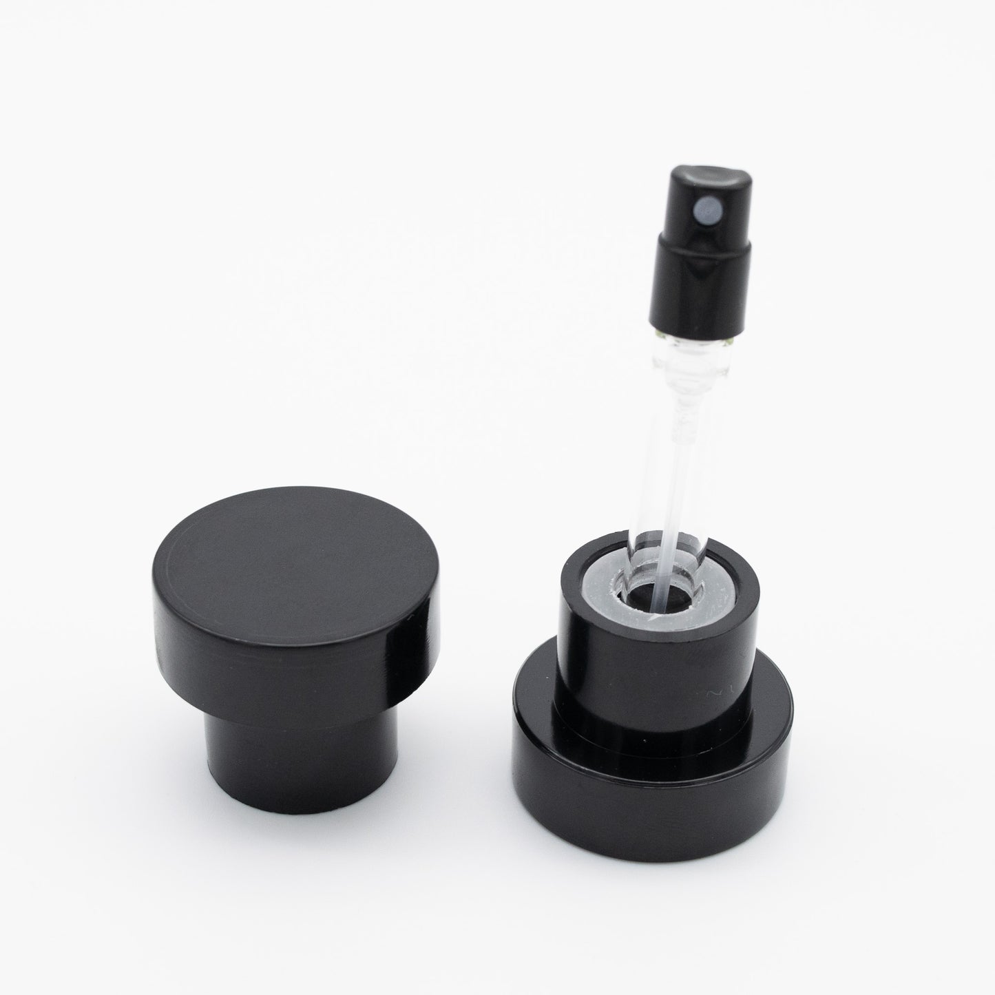 Sample atomiser capping tool